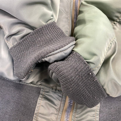 【現状渡し品】【メンズ】 Buzz Rickson's バズリクソンズ MA-1 FLIGHT JACKET M13519 フライトジャケット M品番 145-260818-as-06-izu サイズ：L カラー：グリーン系 万代Net店
