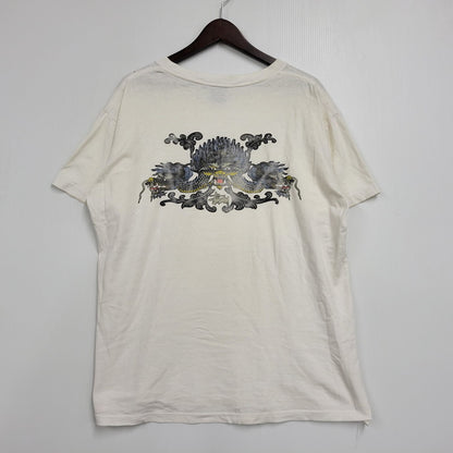 【現状渡し品】【メンズ】 OLD STUSSY オールド ステューシー USA製 紺タグ 両シングル DRAGON TEE ドラゴン Tシャツ トップス 142-260816-kh-11-izu サイズ：L カラー：ホワイト 万代Net店