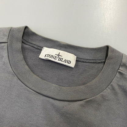 【中古品】【メンズ】 STONE ISLAND ストーンアイランド 791563750 GARMENT-DYED SWEAT LS TEE ガーメントダイ スウェット ロングスリーブ Tシャツ トップス 141-260817-kh-02-izu サイズ：M カラー：グレー 万代Net店