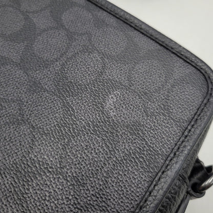 【中古品】【メンズ/レディース】 COACH コーチ CAT78 サリバン クロスボディ バッグ・シグネチャー キャンバス カバン 鞄 188-260818-cs-22-izu カラー：ブラック 万代Net店