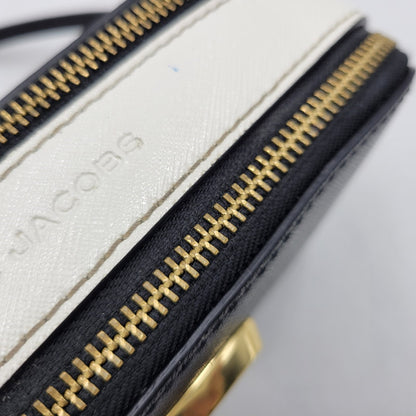 【中古品】【レディース】 MARC JACOBS マークジェイコブス 2S3HCR500H03 THE COLORBLOCK SNAPSHOT カラーブロック スナップショット カバン 鞄 188-260818-cs-24-izu カラー：ブラック×ホワイト 万代Net店