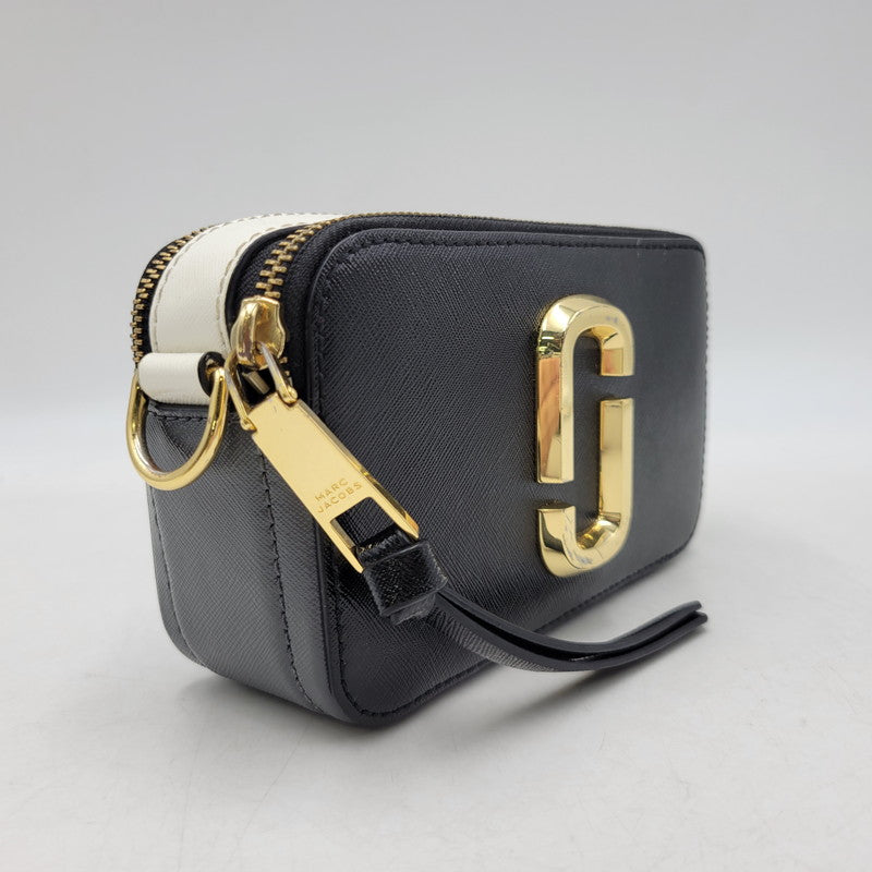 【中古品】【レディース】 MARC JACOBS マークジェイコブス 2S3HCR500H03 THE COLORBLOCK SNAPSHOT カラーブロック スナップショット カバン 鞄 188-260818-cs-24-izu カラー：ブラック×ホワイト 万代Net店