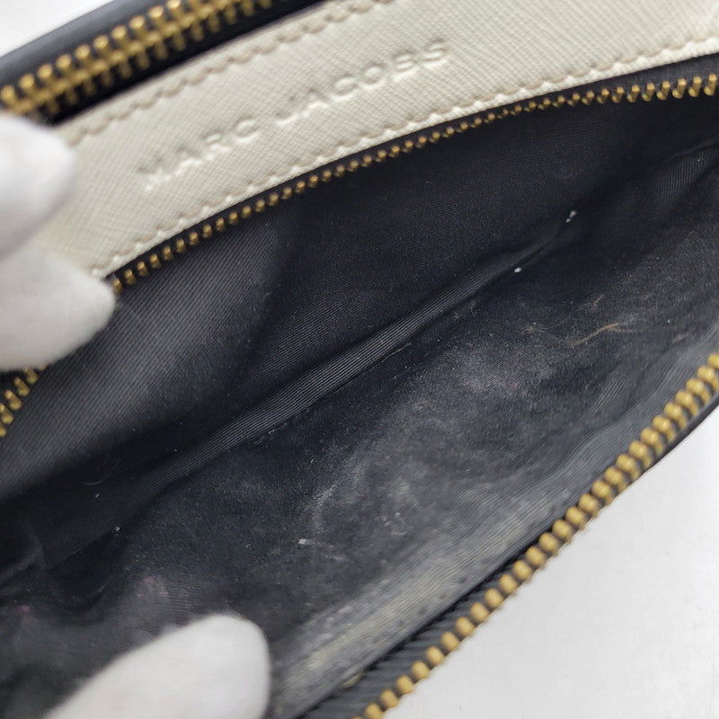 【中古品】【レディース】 MARC JACOBS マークジェイコブス 2S3HCR500H03 THE COLORBLOCK SNAPSHOT カラーブロック スナップショット カバン 鞄 188-260818-cs-24-izu カラー：ブラック×ホワイト 万代Net店