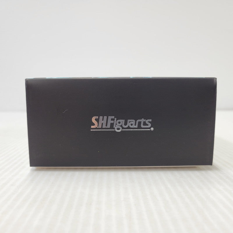 【中古美品】 S.H.F 真骨彫製法 仮面ライダークウガ ライジングペガサス 042-261014-kk-14-izuh 万代Net店