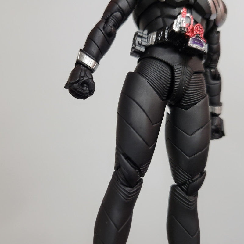【中古品】 S.H.F 真骨彫製法 仮面ライダースカル 042-261014-kk-04-izuh 万代Net店