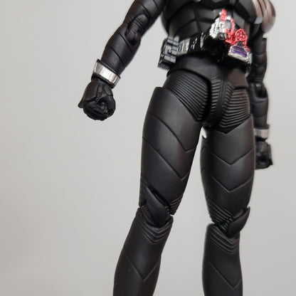 【中古品】 S.H.F 真骨彫製法 仮面ライダースカル 042-261014-kk-04-izuh 万代Net店