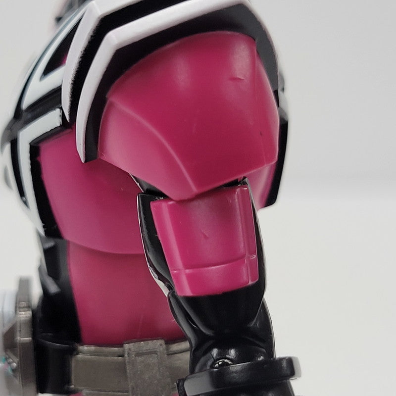 【中古品】 S.H.F 真骨彫製法 仮面ライダーディケイド 042-600925-mh-02-izuh 万代Net店