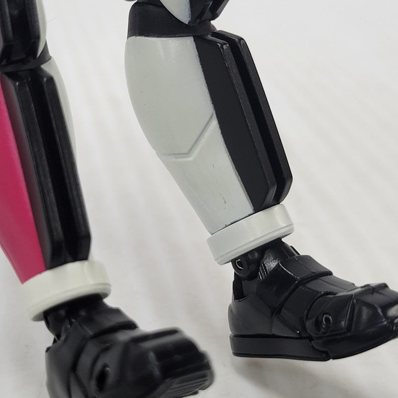 【中古品】 S.H.F 真骨彫製法 仮面ライダーディケイド 042-600925-mh-02-izuh 万代Net店