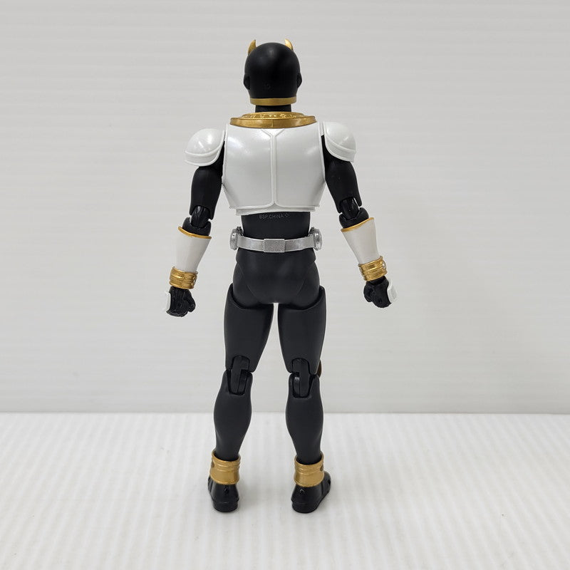 【中古品】 S.H.F 真骨彫製法 仮面ライダークウガ グローイングフォーム 042-600925-mh-03-izuh 万代Net店