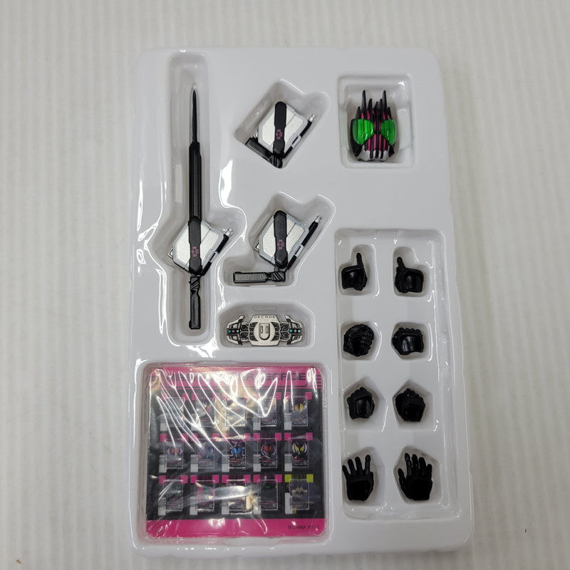 【中古品】 S.H.F 真骨彫製法 仮面ライダーディケイド 042-600925-mh-02-izuh 万代Net店