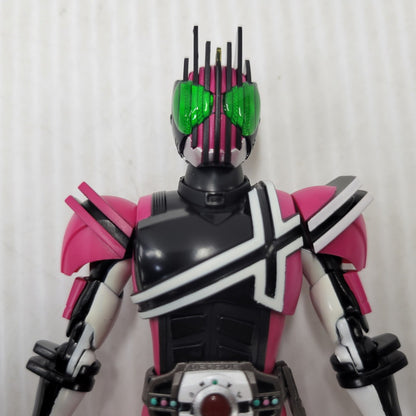 【中古品】 S.H.F 真骨彫製法 仮面ライダーディケイド 042-600925-mh-02-izuh 万代Net店