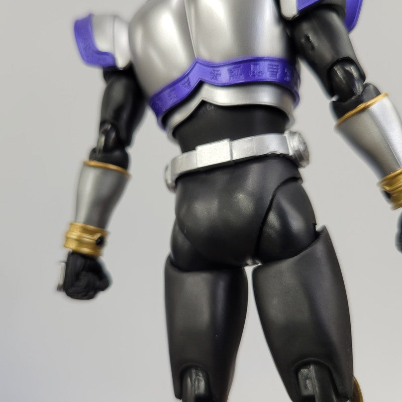 【中古品】 S.H.F 真骨彫製法 仮面ライダークウガ タイタンフォーム 042-260923-KK-03-izuh 万代Net店