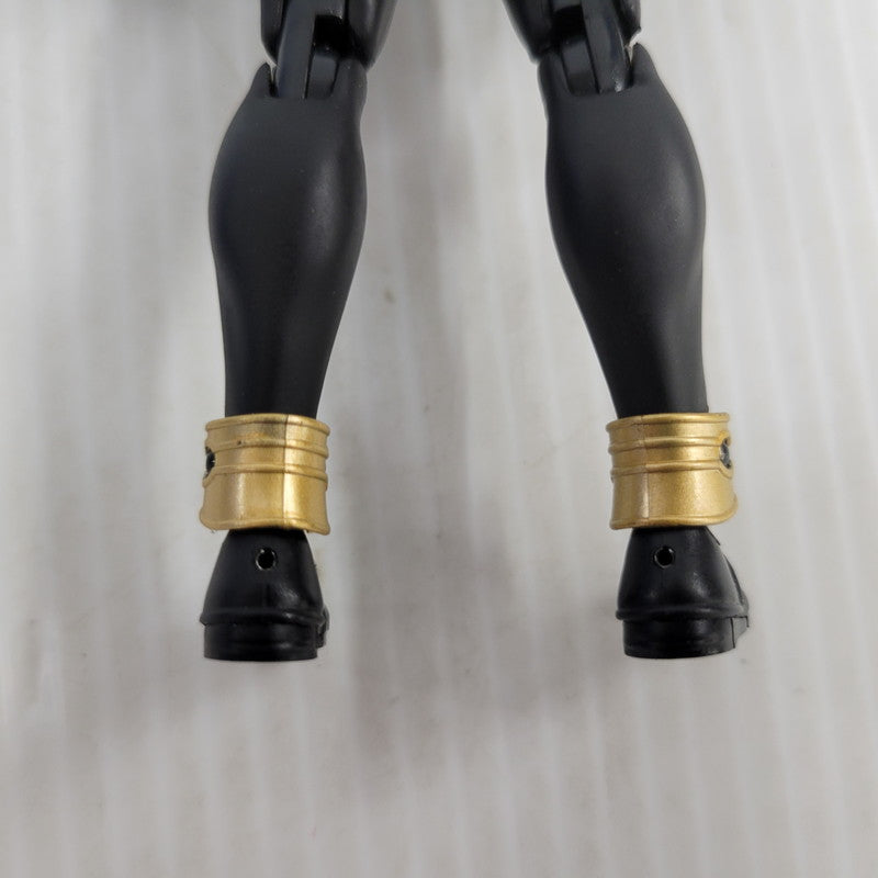 【中古品】 S.H.F 真骨彫製法 仮面ライダークウガ タイタンフォーム 042-260923-KK-03-izuh 万代Net店