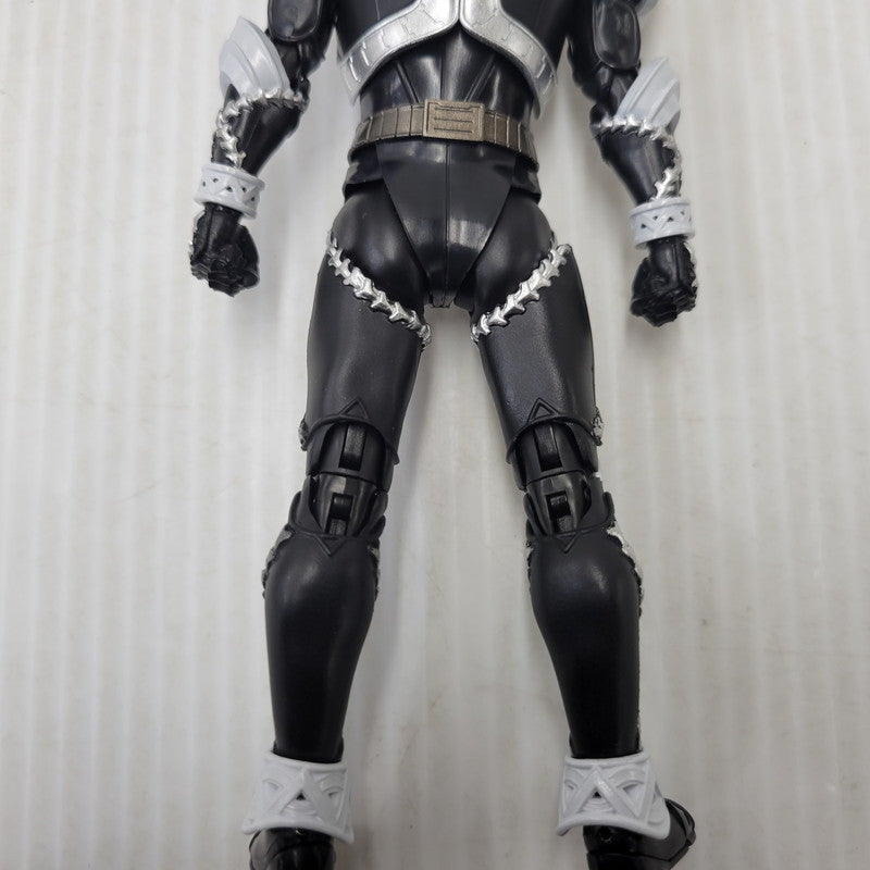 【中古美品】 S.H.F 真骨彫製法 仮面ライダーサガ 042-600925-mh-01-izuh 万代Net店