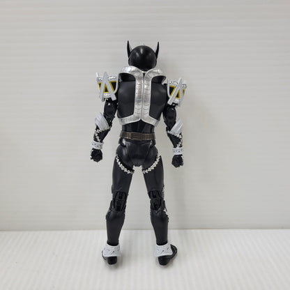 【中古美品】 S.H.F 真骨彫製法 仮面ライダーサガ 042-600925-mh-01-izuh 万代Net店