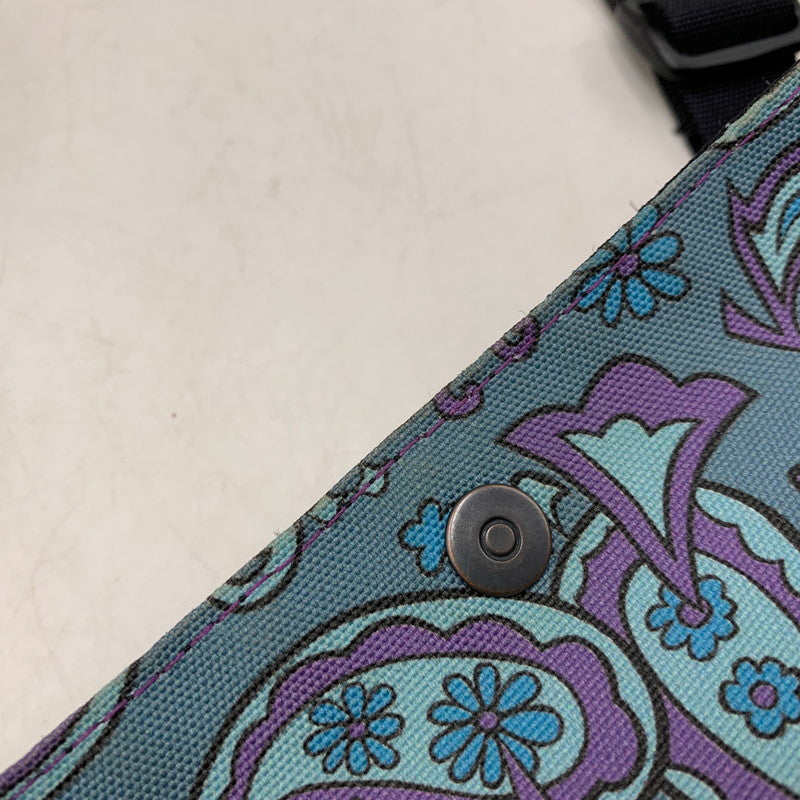 【中古品】【メンズ/レディース】 CHALLENGER チャレンジャー 24SS PAISLEY SACOCHE ペイズリー サコッシュ カバン 鞄 188-260819-cs-03-izu カラー：ブルーグレー×パープル 万代Net店