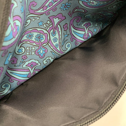 【中古品】【メンズ/レディース】 CHALLENGER チャレンジャー 24SS PAISLEY SACOCHE ペイズリー サコッシュ カバン 鞄 188-260819-cs-03-izu カラー：ブルーグレー×パープル 万代Net店