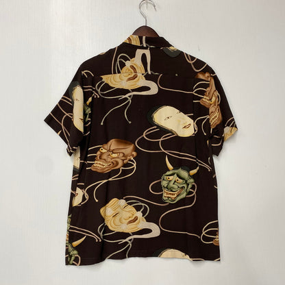 【中古品】【メンズ】 SUN SURF サンサーフ -SPECIAL EDITION- SS36653 2014年製 NOH MASK RAYON OPEN COLLAR SS SHIRT 能面 レーヨン オープン カラー ショートスリーブ シャツ トップス 半袖 145-260821-cs-07-izu サイズ：L カラー：ブラウン 万代Net店