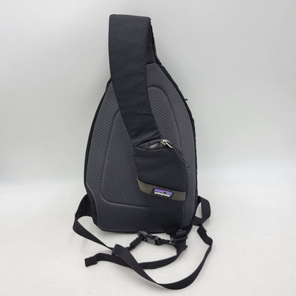 【中古品】【メンズ/レディース】 patagonia パタゴニア ATOM SLING 8L STY48260SP17 アトム スリング 8L バッグ カバン 鞄 188-260903-as-27-izu カラー：ブラック 万代Net店
