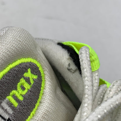 【中古品】【メンズ】 NIKE ナイキ AIR MAX 95 OG 554970-071 エアマックス95 OG スニーカー 靴 160-260822-as-14-izu サイズ：27.5cm カラー：BLACK/VOLT-MEDIUM ASH 万代Net店