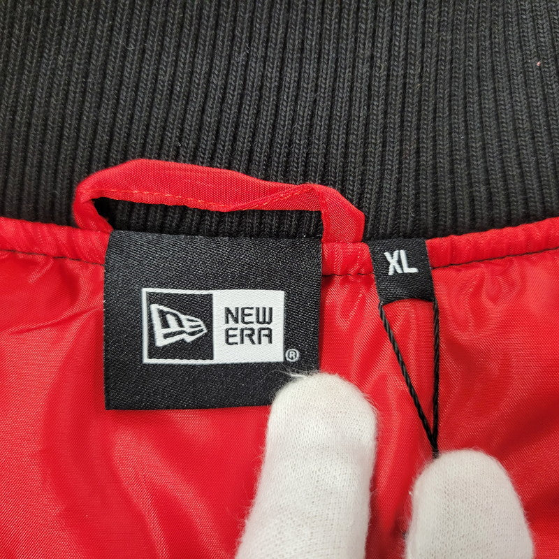 【中古美品】【メンズ】 NEWERA ニューエラ 13102980 SATIN WORDMARK BOMBER JACKET サテン ワードマーク ボンバー ジャケット CHIBUL アウター 148-260824-ya-05-izu サイズ：XL カラー：ブラック 万代Net店