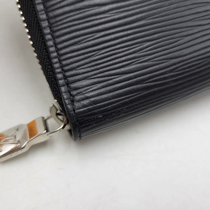 【中古品】【メンズ/レディース】 LOUIS VUITTON ルイ・ヴィトン M62643 エピ ジッピー オーガナイザー NM 179-260823-yn-06-izu カラー：ブラック 万代Net店