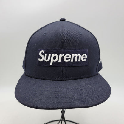 【中古品】【メンズ】 SUPREME シュプリーム 24FW GRINCH BOX LOGO NEW ERA グリンチ ボックス ロゴ ニューエラ キャップ 帽子 185-260823-yn-03-izu サイズ：7 3/4 カラー：ネイビー 万代Net店