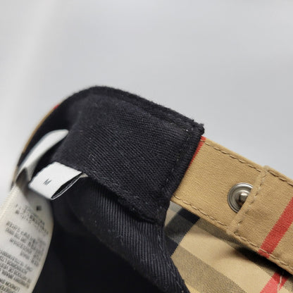 【中古品】【メンズ/レディース】 BURBERRY バーバリー BASEBALL CAP ITFACPRO15CHI 8017283 ベースボールキャップ 国内正規 帽子 服飾雑貨 183-260826-ay-11-izu サイズ：M カラー：ベージュ 万代Net店