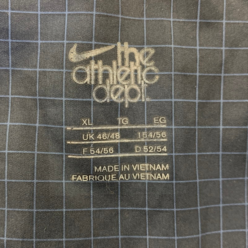 【中古品】【メンズ】 NIKE ナイキ GRAPH CHECK NYLON JACKET グラフ チェック ナイロン ジャケット アウター 148-260827-yn-03-izu サイズ：XL カラー：ネイビー 万代Net店