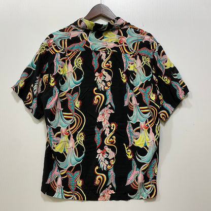 【現状渡し品】【メンズ】 SUN SURF サンサーフ RAYON HAWAIIAN SHIRT M32529 レーヨン ハワイアンシャツ 半袖 145-260903-as-40-izu サイズ：S カラー：ブラック系 万代Net店