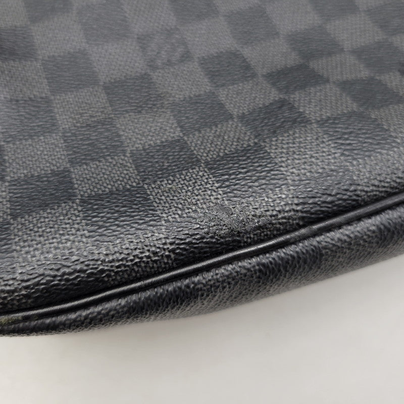 【現状渡し品】【メンズ/レディース】 LOUIS VUITTON ルイ・ヴィトン N58029 ダミエ グラフィット ダニエル MM ショルダーバッグ カバン 鞄 179-260826-ay-04-izu カラー：ブラック 万代Net店