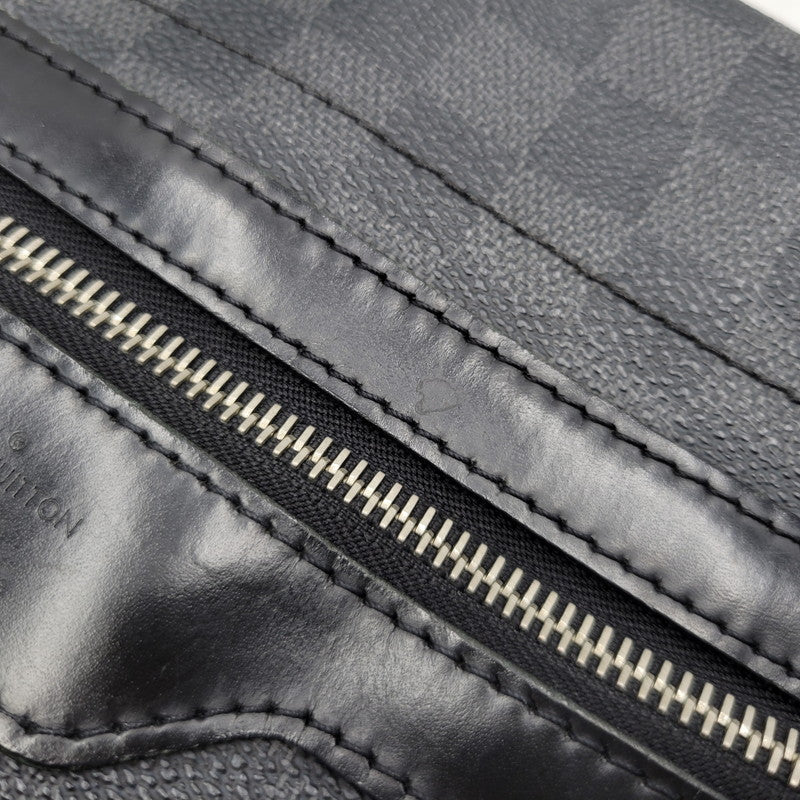 【現状渡し品】【メンズ/レディース】 LOUIS VUITTON ルイ・ヴィトン N58029 ダミエ グラフィット ダニエル MM ショルダーバッグ カバン 鞄 179-260826-ay-04-izu カラー：ブラック 万代Net店