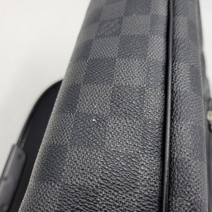 【現状渡し品】【メンズ/レディース】 LOUIS VUITTON ルイ・ヴィトン N58029 ダミエ グラフィット ダニエル MM ショルダーバッグ カバン 鞄 179-260826-ay-04-izu カラー：ブラック 万代Net店
