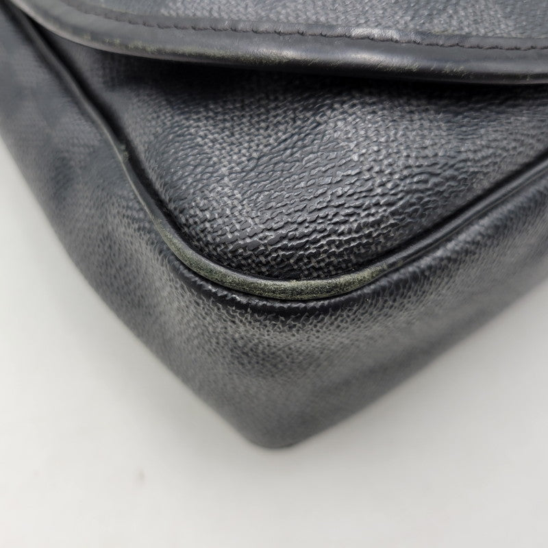 【現状渡し品】【メンズ/レディース】 LOUIS VUITTON ルイ・ヴィトン N58029 ダミエ グラフィット ダニエル MM ショルダーバッグ カバン 鞄 179-260826-ay-04-izu カラー：ブラック 万代Net店