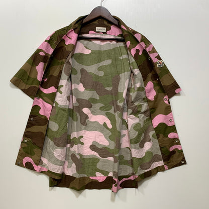 【中古品】【メンズ】 MONCLER モンクレール F10912F70500 19SS CAMICIA SHIRTS カミーチャ シャツ 半袖 トップス 141-260827-yn-02-izu サイズ：S カラー：マルチ 万代Net店