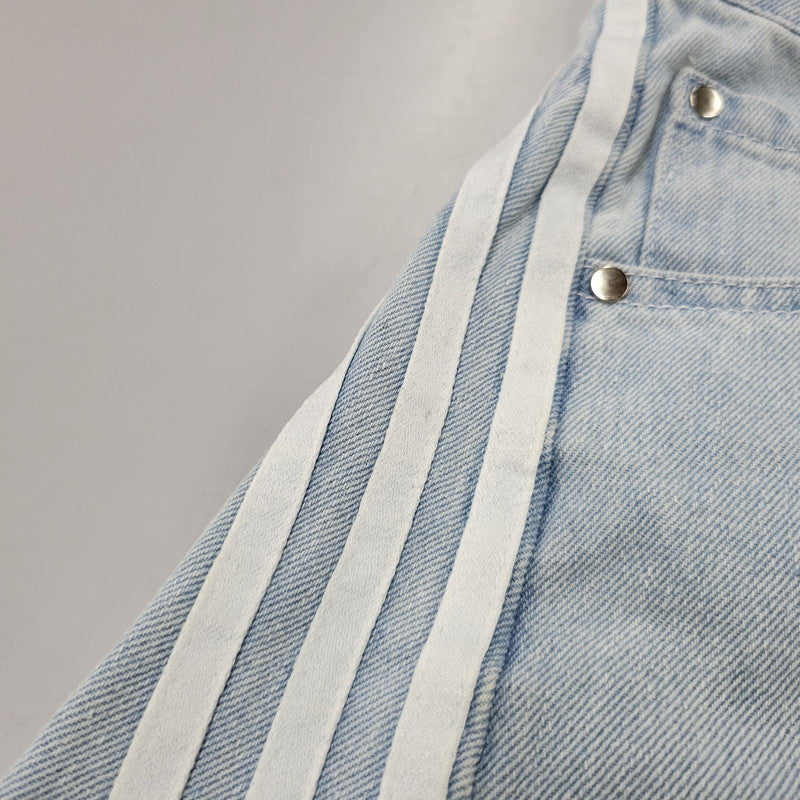 【中古品】【レディース】 adidas アディダス ADILENIUM DENIM CARGO PANTS IV9344 アディレニウム デニムカーゴパンツ 168-260829-as-14-izu サイズ：29 カラー：ライトインディゴ 万代Net店
