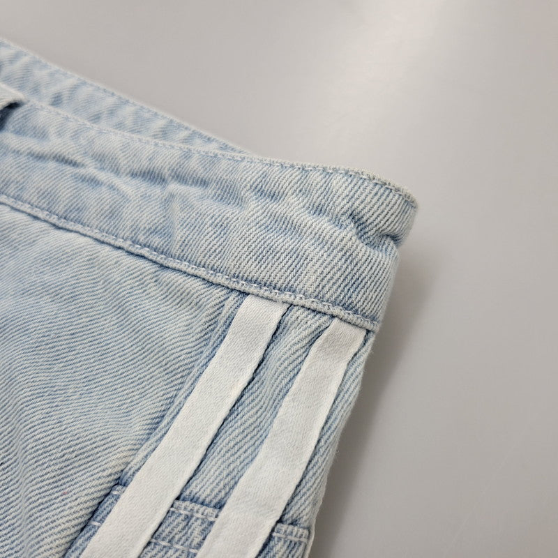 【中古品】【レディース】 adidas アディダス ADILENIUM DENIM CARGO PANTS IV9344 アディレニウム デニムカーゴパンツ 168-260829-as-14-izu サイズ：29 カラー：ライトインディゴ 万代Net店