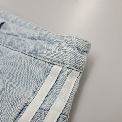 【中古品】【レディース】 adidas アディダス ADILENIUM DENIM CARGO PANTS IV9344 アディレニウム デニムカーゴパンツ 168-260829-as-14-izu サイズ：29 カラー：ライトインディゴ 万代Net店