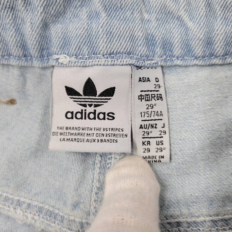 【中古品】【レディース】 adidas アディダス ADILENIUM DENIM CARGO PANTS IV9344 アディレニウム デニムカーゴパンツ 168-260829-as-14-izu サイズ：29 カラー：ライトインディゴ 万代Net店