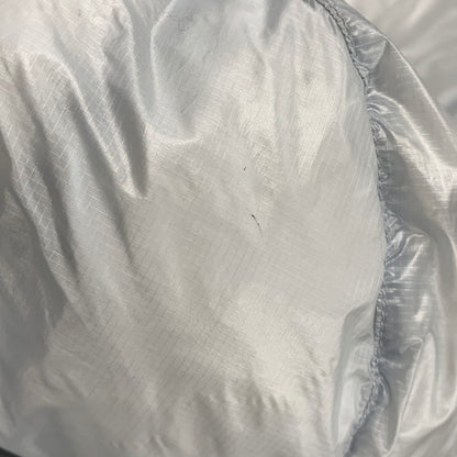【中古品】【メンズ】 STONE ISLAND ストーンアイランド 691570821 18AW PERTEX QUANTUM Y DOWN PARKA パーテックス クアンタム ワイ ダウン パーカ アウター 141-260828-ya-01-izu サイズ：L カラー：シルバー 万代Net店