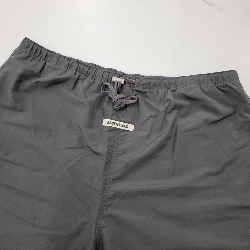 【中古美品】【メンズ】 FEAR OF GOD ESSENTIALS フィアオブゴッド エッセンシャルズ VOLLEY SHORTS ボレーショーツ ショートパンツ 153-260829-as-11-izu サイズ：XXL カラー：ブラック 万代Net店