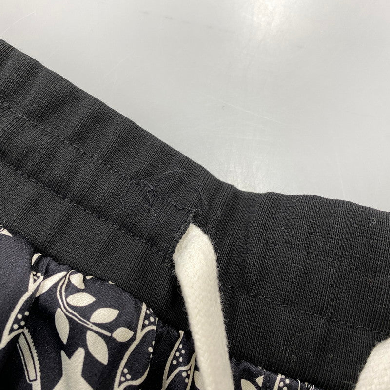 【中古品】【メンズ】 A BATHING APE アベイシングエイプ BAPE BLACK PAISLEY SILK SHORTS ペイズリー シルク ショーツ ショートパンツ ボトムス 153-260901-kh-10-izu サイズ：M カラー：ブラック×ホワイト 万代Net店