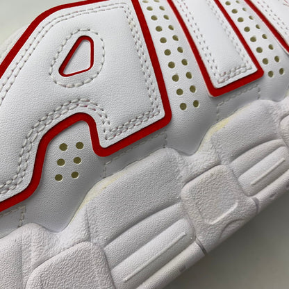 【中古品】【メンズ】 NIKE ナイキ AIR MORE UPTEMPO SLIDE FD9883-100 エア モアアップテンポ スライド サンダル 靴 160-260831-as-09-izu サイズ：32cm カラー：WHITE/UNIVERSITY RED-WHITE 万代Net店