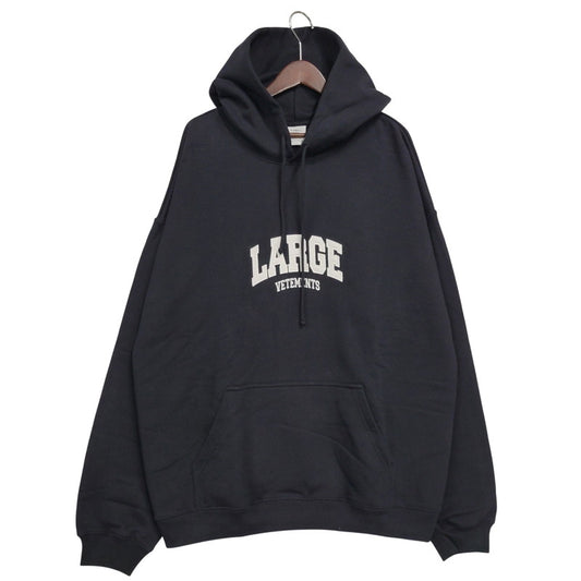 【中古美品】【メンズ】 VETEMENTS ヴェトモン LARGE LOGO HOODIE UE63HD640B ラージ ロゴ フーディー パーカー 142-260902-as-25-izu サイズ：O カラー：ブラック 万代Net店