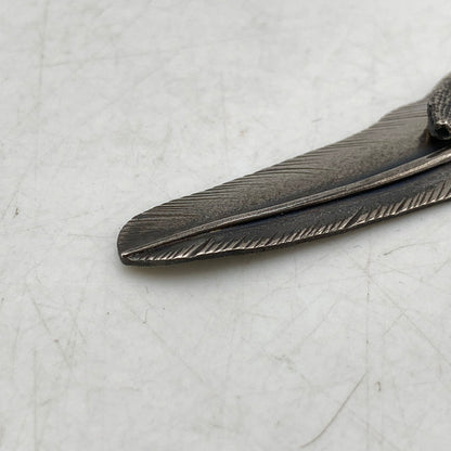 【中古品】【メンズ/レディース】 SHARE ONE'S FATE シェアワンズフェイト 1ST FEATHER＆DROP SNAKE TOP ファースト フェザー ドロップ スネーク トップ ペンダントトップ アクセサリー 192-260831-cs-08-izu カラー：シルバー 万代Net店