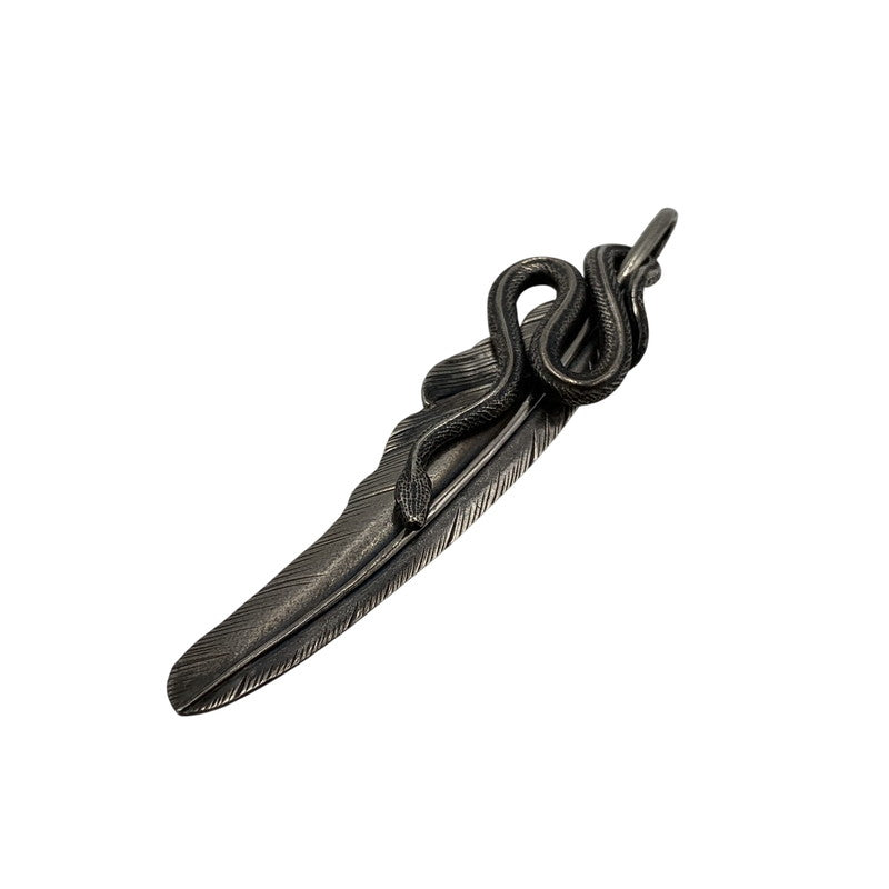 【中古品】【メンズ/レディース】 SHARE ONE'S FATE シェアワンズフェイト 1ST FEATHER＆DROP SNAKE TOP ファースト フェザー ドロップ スネーク トップ ペンダントトップ アクセサリー 192-260831-cs-08-izu カラー：シルバー 万代Net店