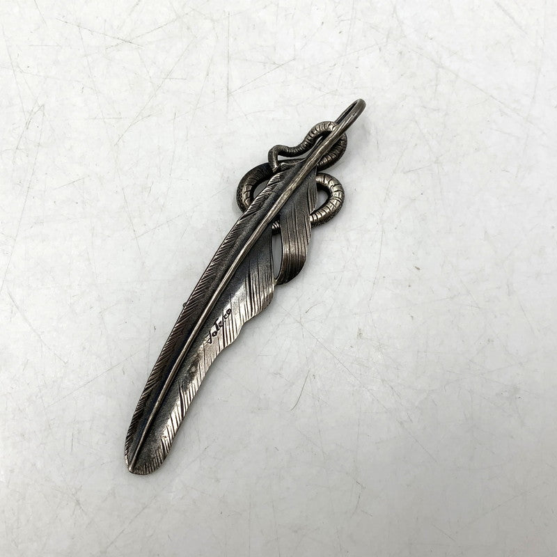 【中古品】【メンズ/レディース】 SHARE ONE'S FATE シェアワンズフェイト 1ST FEATHER＆DROP SNAKE TOP ファースト フェザー ドロップ スネーク トップ ペンダントトップ アクセサリー 192-260831-cs-08-izu カラー：シルバー 万代Net店