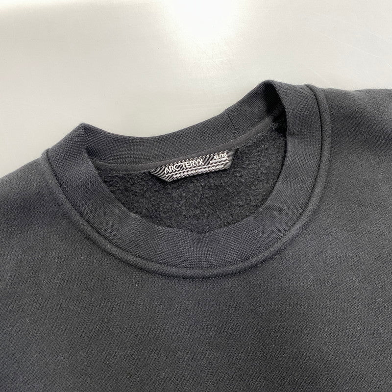 【中古品】【メンズ】 ARC'TERYX アークテリクス X000009787 EMBLEM FLEECE CREW エンブレエム フリース クルー トップス 長袖 144-260831-cs-05-izu サイズ：XL カラー：ブラック 万代Net店