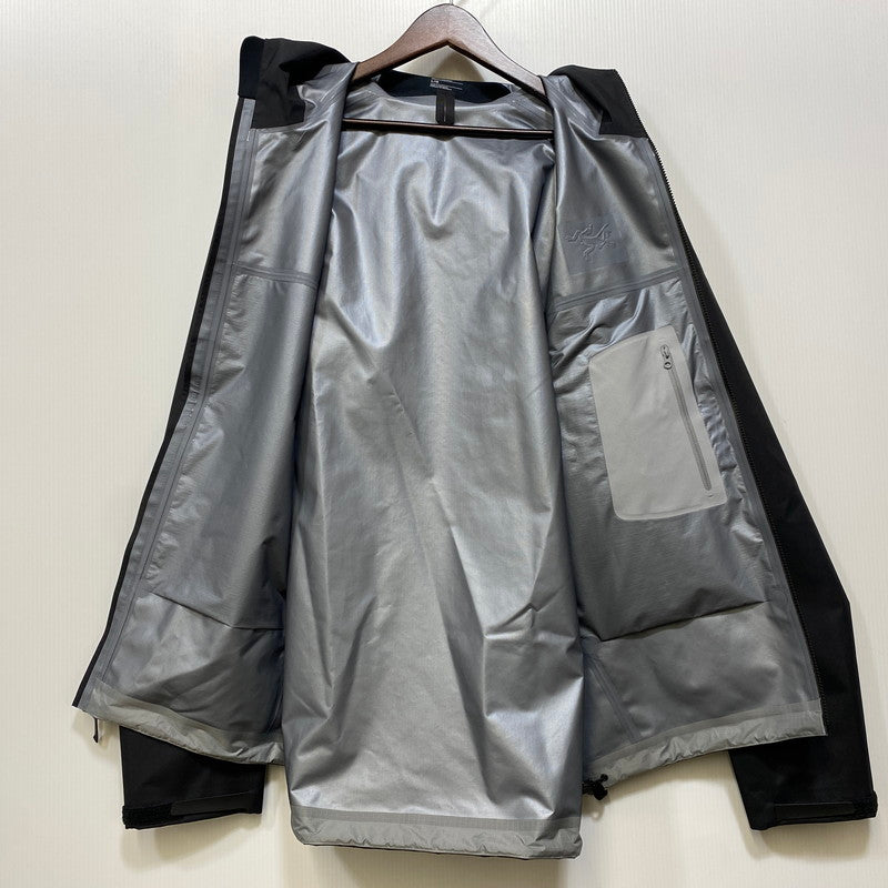 【中古美品】【メンズ】 ARC'TERYX アークテリクス X000010004 BETA JACKET M ベータ ジャケット アウター 144-260831-cs-03-izu サイズ：L カラー：ブラック 万代Net店