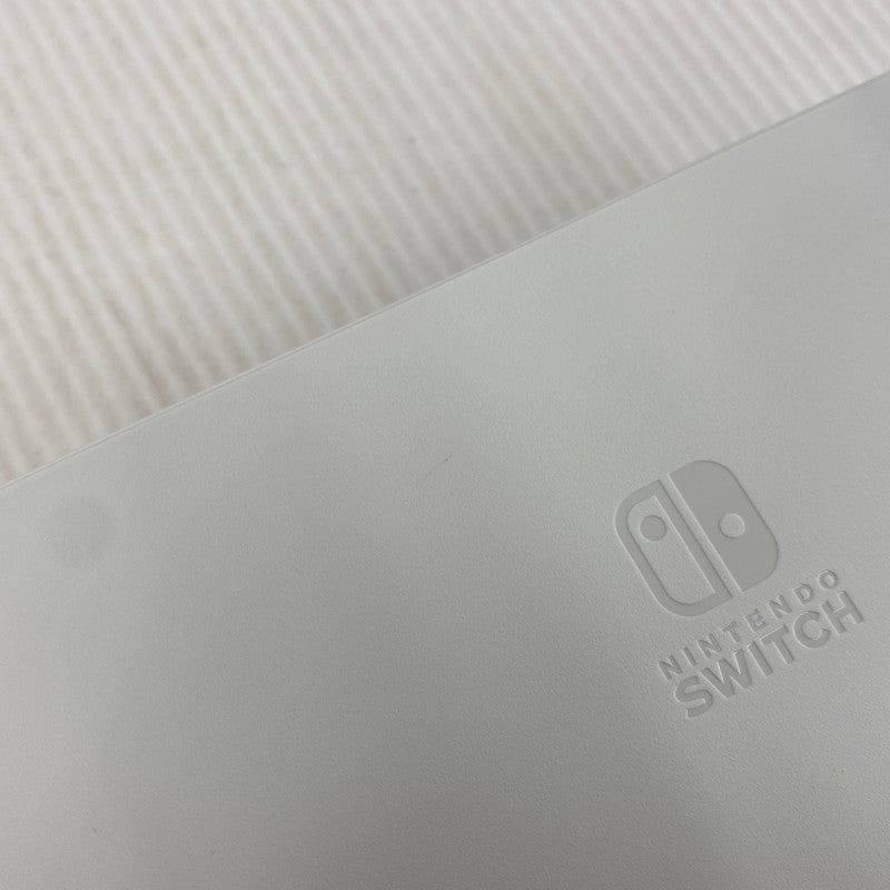 【中古美品】 【ゲーム】Nintendo Switch (有機ELモデル) Joy-Con(L)/(R) ホワイト HEG-S-KAAAA(JPN) 任天堂 ニンテンドースイッチ 本体 034-260905-cs-20-izu 万代Net店
